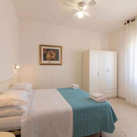 Hotel Miro Cattolica Buitenkant foto