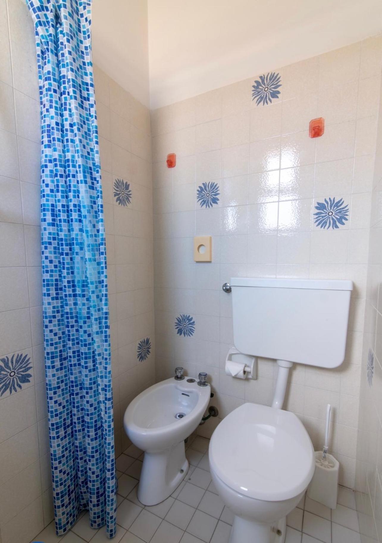Hotel Miro Cattolica Buitenkant foto