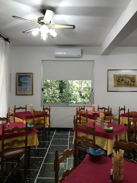 Hotel Miro Cattolica Buitenkant foto