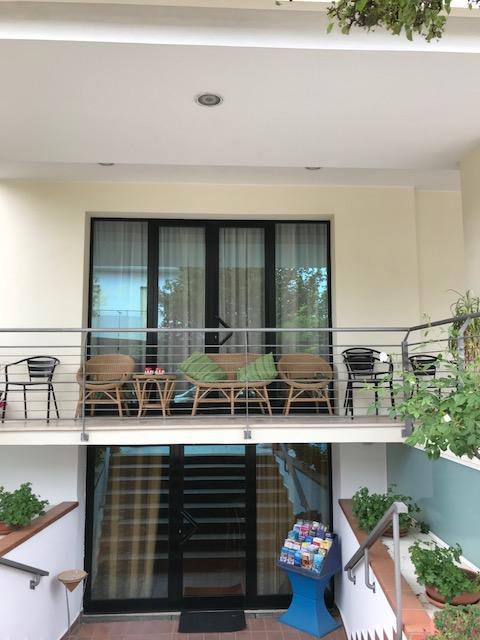 Hotel Miro Cattolica Buitenkant foto
