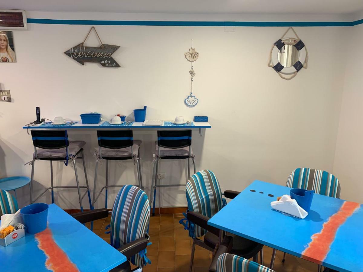 Hotel Miro Cattolica Buitenkant foto