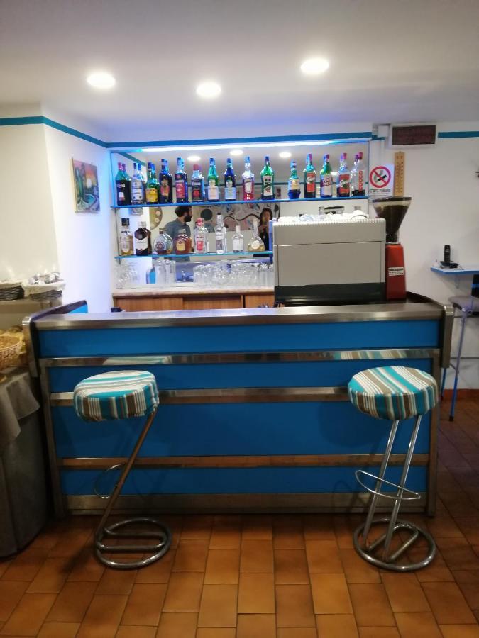 Hotel Miro Cattolica Buitenkant foto